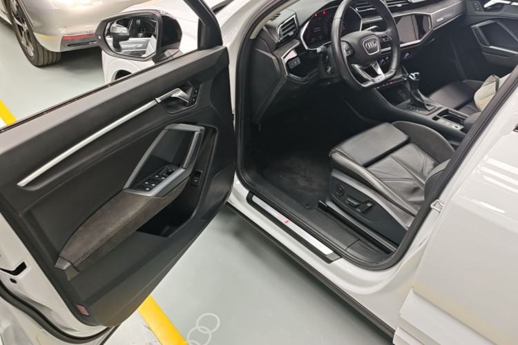 Used Audi Q3 Sportback 2022 40 TFSI Fashion Model Driver Seat