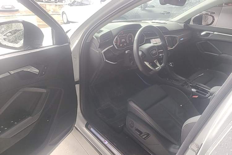 Used Audi Q3 Sportback 2022 40 TFSI Fashion Model Driver Seat