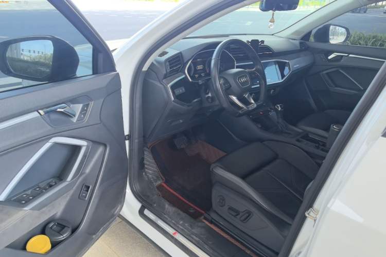 Used Audi Q3 Sportback 2022 40 TFSI Fashion Model Driver Seat