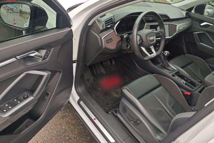 Used Audi Q3 Sportback 2022 40 TFSI Fashion Model Driver Seat