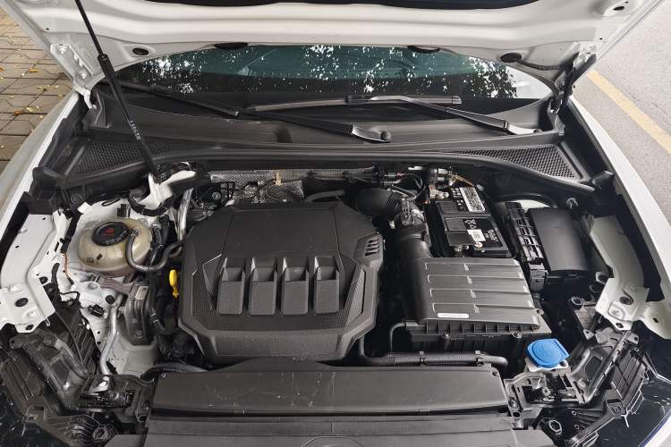 Used Audi Q3 Sportback 2022 40 TFSI Fashion Model Engine Bay