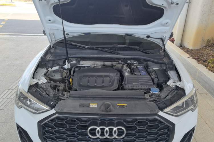 Used Audi Q3 Sportback 2022 40 TFSI Fashion Model Engine Bay