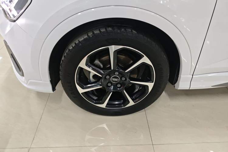 Used Audi Q3 Sportback 2022 40 TFSI RS Package Performance Model Exterior 4
