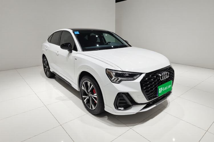Used Audi Q3 Sportback 2022 40 TFSI Fashion Model Front Right 45 Deg
