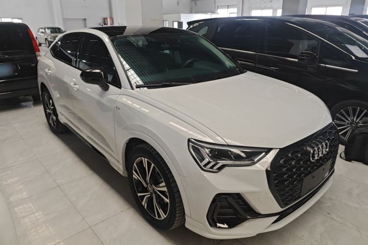 Used Audi Q3 Sportback 2022 40 TFSI Fashion Model Front Right 45 Deg