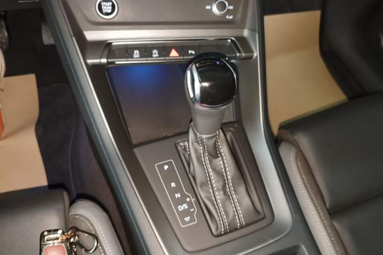 Used Audi Q3 Sportback 2022 40 TFSI Fashion Model Gear Lever