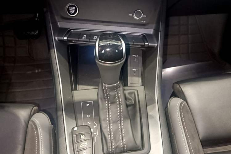 Used Audi Q3 Sportback 2022 40 TFSI Fashion Model Gear Lever