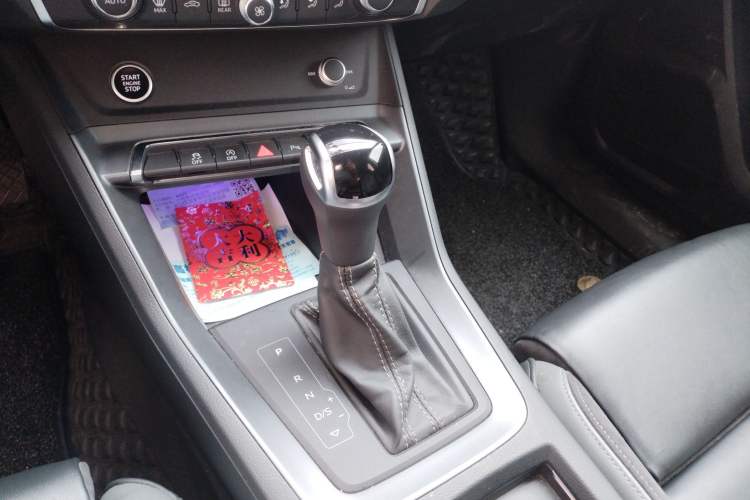 Used Audi Q3 Sportback 2022 40 TFSI Fashion Model Gear Lever