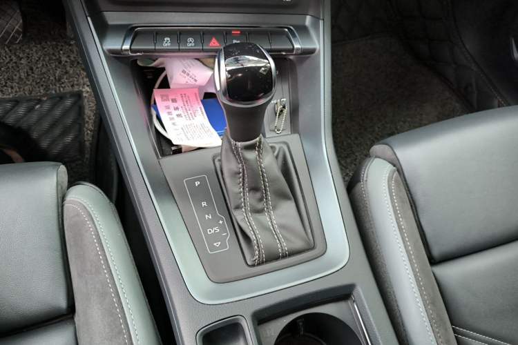 Used Audi Q3 Sportback 2022 40 TFSI Fashion Model Gear Lever