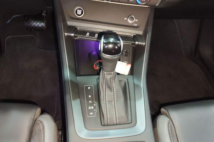 Used Audi Q3 Sportback 2022 40 TFSI Fashion Model Gear Lever