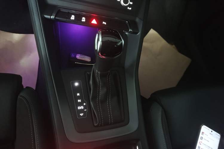 Used Audi Q3 Sportback 2022 40 TFSI Fashion Model Gear Lever
