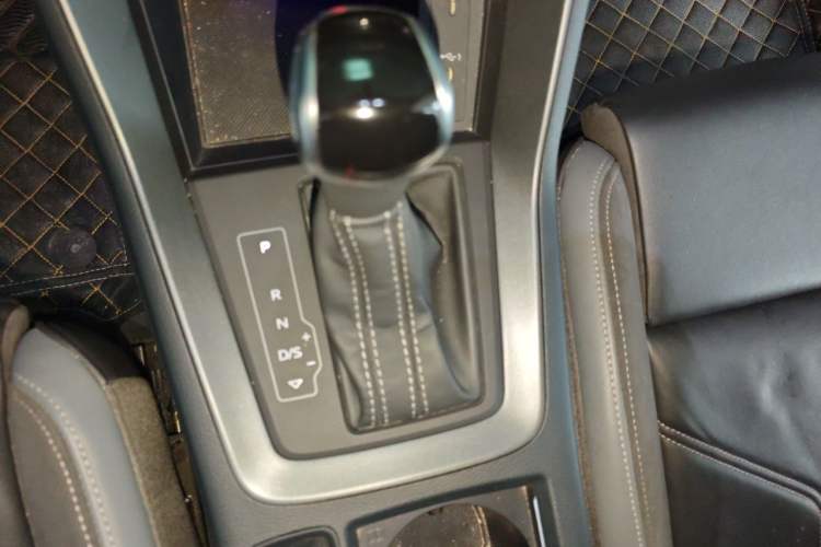 Used Audi Q3 Sportback 2022 40 TFSI Fashion Model Gear Lever