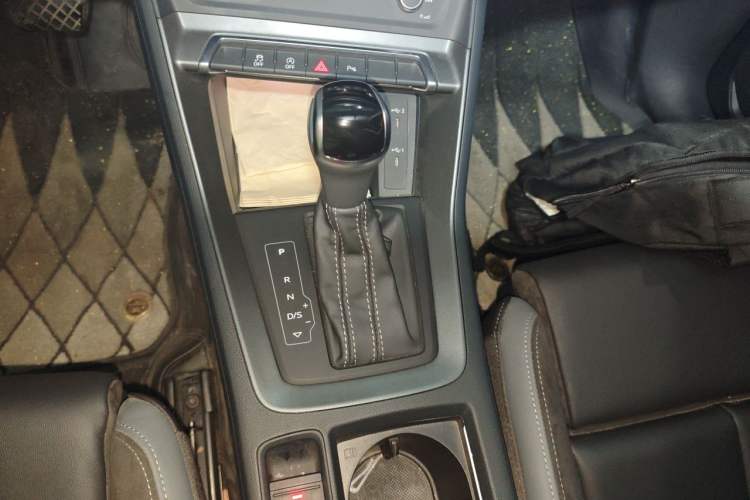 Used Audi Q3 Sportback 2022 40 TFSI Fashion Model Gear Lever