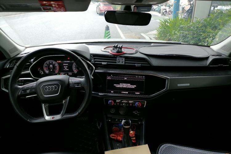 Used Audi Q3 Sportback 2022 40 TFSI Fashion Model Interior 2