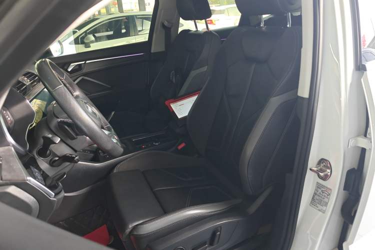 Used Audi Q3 Sportback 2022 45 TFSI quattro Luxury Model Left Front Seat