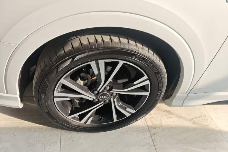 Used Audi Q3 Sportback 2022 40 TFSI Fashion Model Left Front Wheel Hub