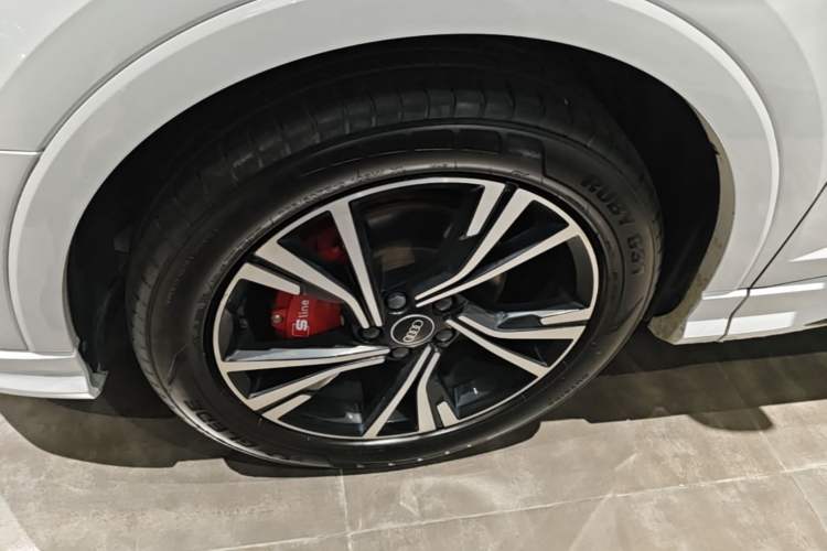 Used Audi Q3 Sportback 2022 40 TFSI Fashion Model Left Front Wheel Hub