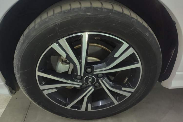 Used Audi Q3 Sportback 2022 40 TFSI Fashion Model Left Front Wheel Hub