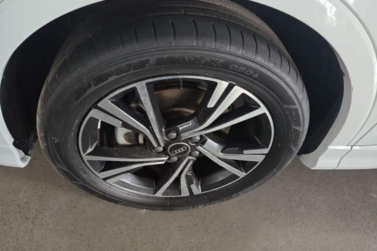 Used Audi Q3 Sportback 2022 40 TFSI Fashion Model Left Front Wheel Hub