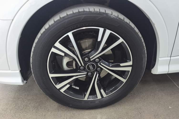 Used Audi Q3 Sportback 2022 40 TFSI Fashion Model Left Front Wheel Hub