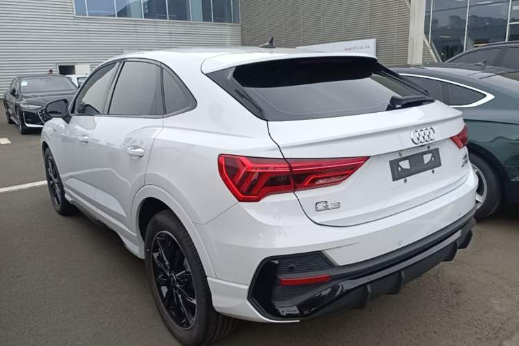 Used Audi Q3 Sportback 2022 40 TFSI Fashion Model Rear Left 45 Deg