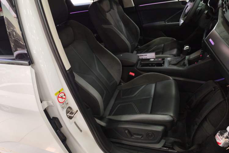Used Audi Q3 Sportback 2022 40 TFSI Fashion Model Right Front Seat