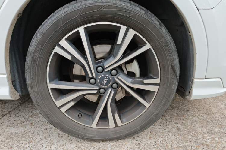 Used Audi Q3 Sportback 2022 40 TFSI Fashion Model Right Front Wheel Hub