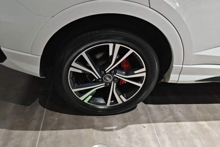 Used Audi Q3 Sportback 2022 40 TFSI Fashion Model Right Rear Wheel Hub