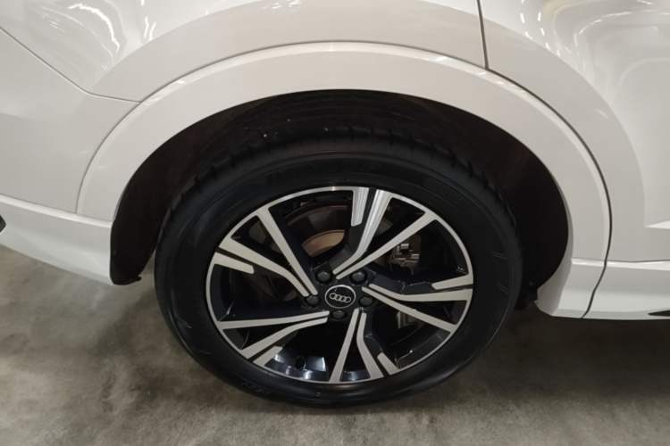 Used Audi Q3 Sportback 2022 40 TFSI Fashion Model Right Rear Wheel Hub