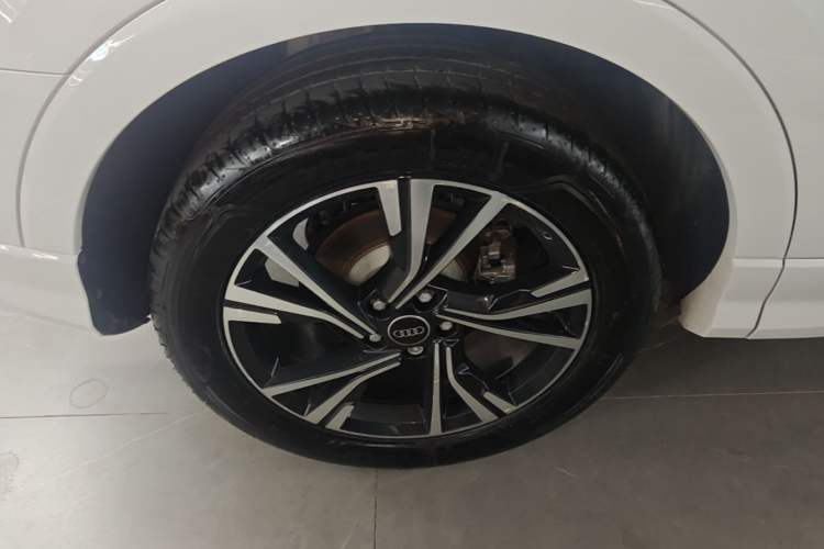 Used Audi Q3 Sportback 2022 40 TFSI Fashion Model Right Rear Wheel Hub