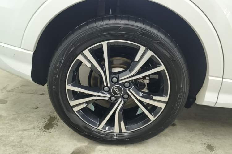 Used Audi Q3 Sportback 2022 40 TFSI Fashion Model Right Rear Wheel Hub