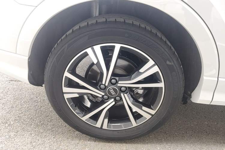 Used Audi Q3 Sportback 2022 40 TFSI Fashion Model Right Rear Wheel Hub