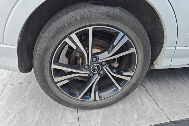 Used Audi Q3 Sportback 2022 40 TFSI Fashion Model Right Rear Wheel Hub