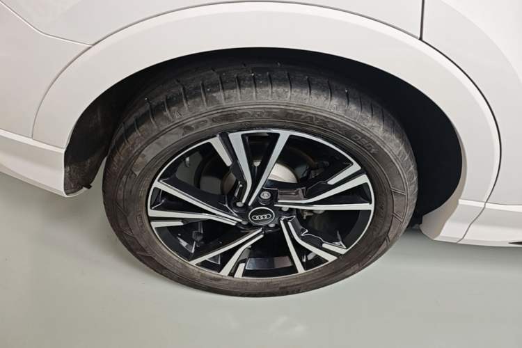 Used Audi Q3 Sportback 2022 40 TFSI Fashion Model Right Rear Wheel Hub