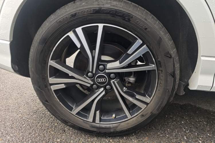 Used Audi Q3 Sportback 2022 40 TFSI Fashion Model Right Rear Wheel Hub