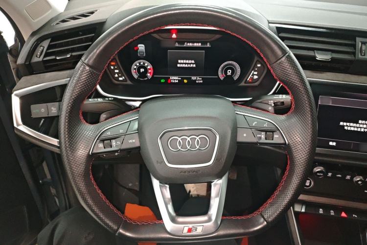 Used Audi Q3 Sportback 2022 40 TFSI RS Package Performance Model Steering Wheel