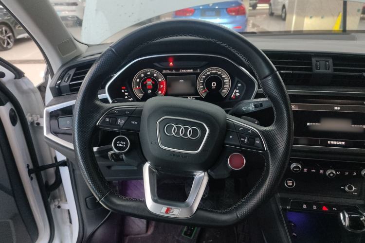 Used Audi Q3 Sportback 2022 40 TFSI Fashion Model Steering Wheel