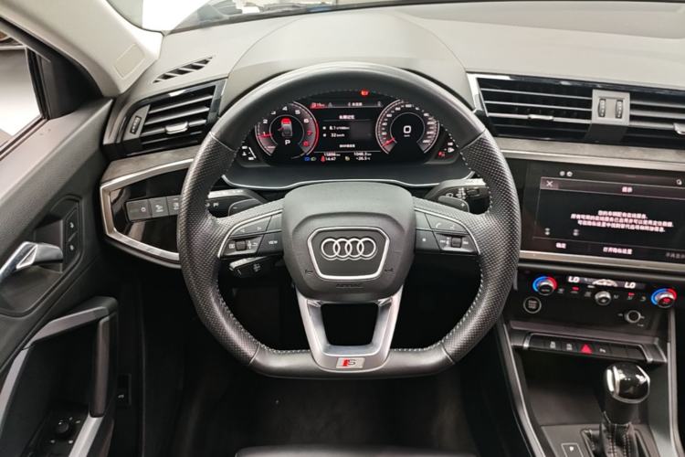 Used Audi Q3 Sportback 2022 40 TFSI Fashion Model Steering Wheel