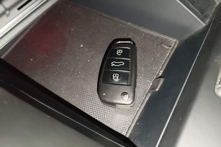 Used Audi Q3 Sportback 2022 40 TFSI Fashion Model Vehicle Key