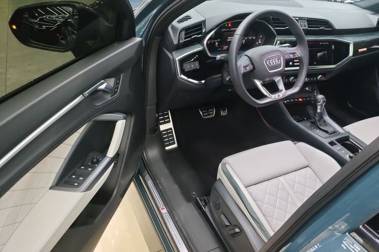 Used Audi Q3 Sportback 2023 Updated 45 TFSI quattro Fashion Version Driver Seat