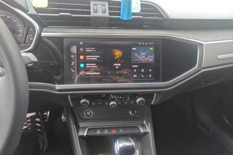 Used Audi Q3 Sportback 2023 40 TFSI Fashion Model Audio And AC Panel