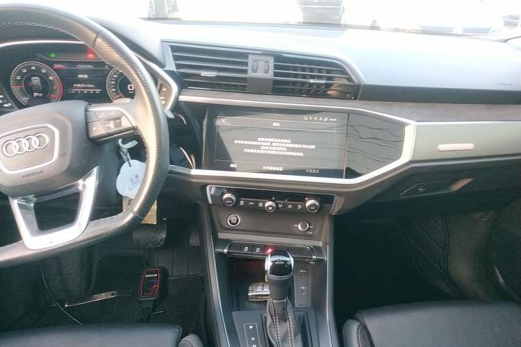 Used Audi Q3 Sportback 2023 40 TFSI Fashion Model Audio And AC Panel