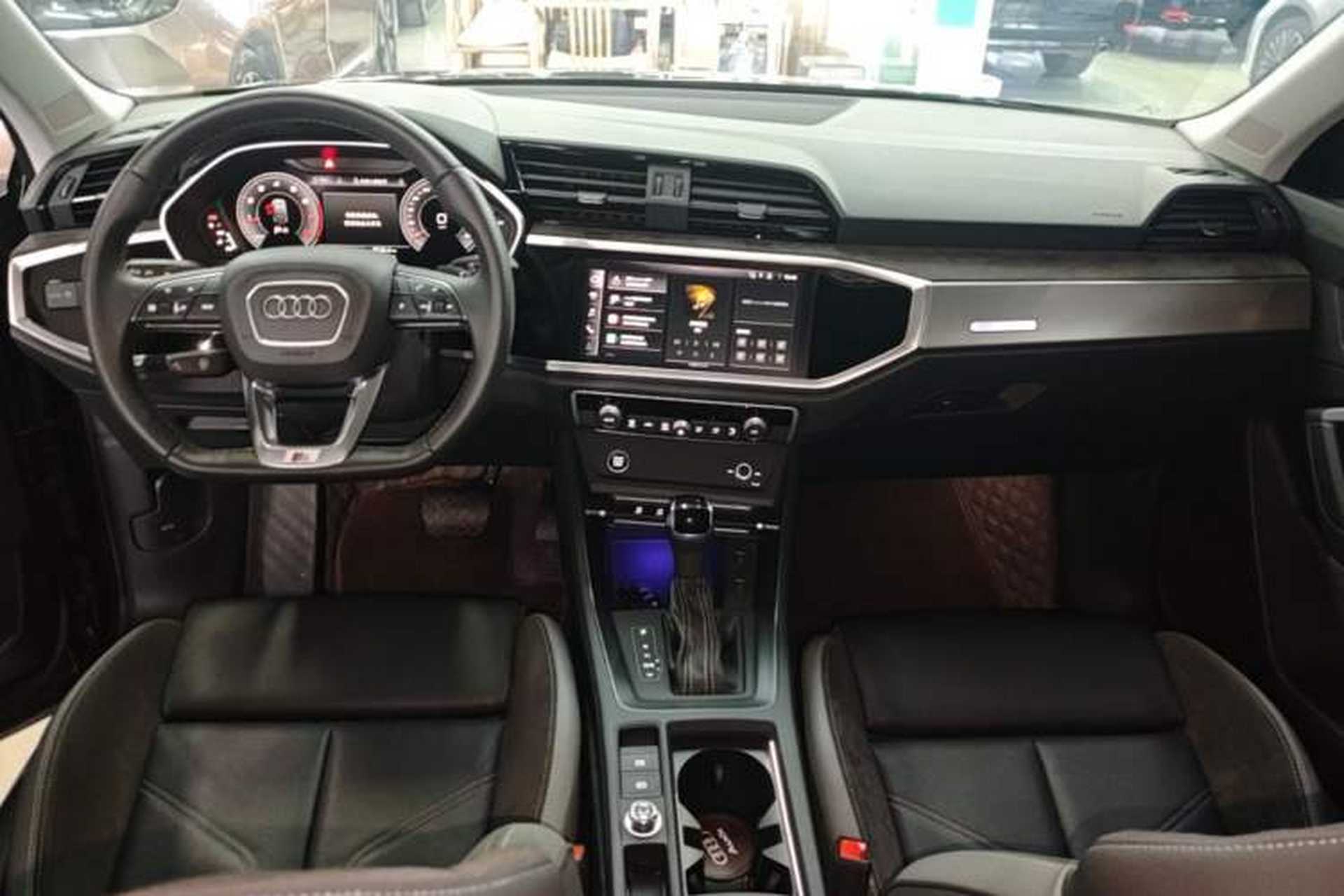 Used Audi Q3 Sportback 2023 40 TFSI Fashion Model Center Console