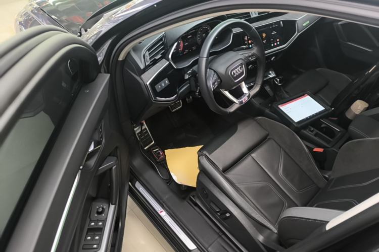 Used Audi Q3 Sportback 2023 40 TFSI Fashion Model Driver Seat
