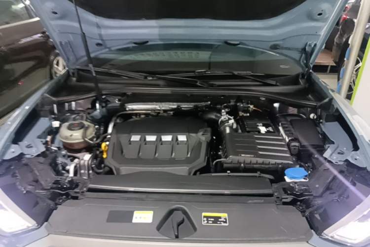 Used Audi Q3 Sportback 2023 40 TFSI RS Edition Performance Model Engine Bay