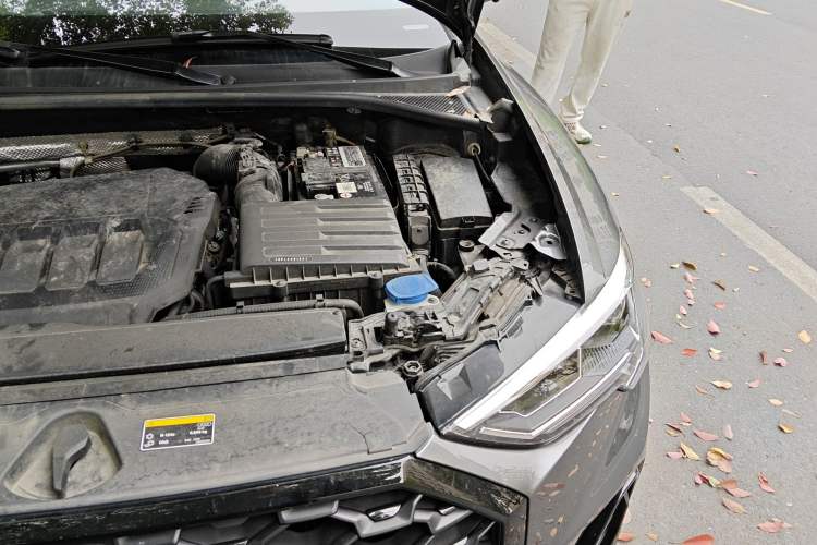 Used Audi Q3 Sportback 2023 40 TFSI Fashion Model Engine Bay Left