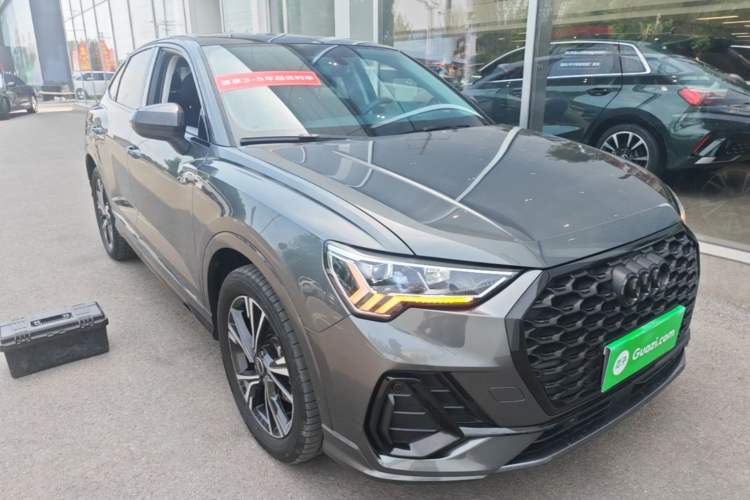Used Audi Q3 Sportback 2023 Updated 40 TFSI Fashion Version Front Right 45 Deg