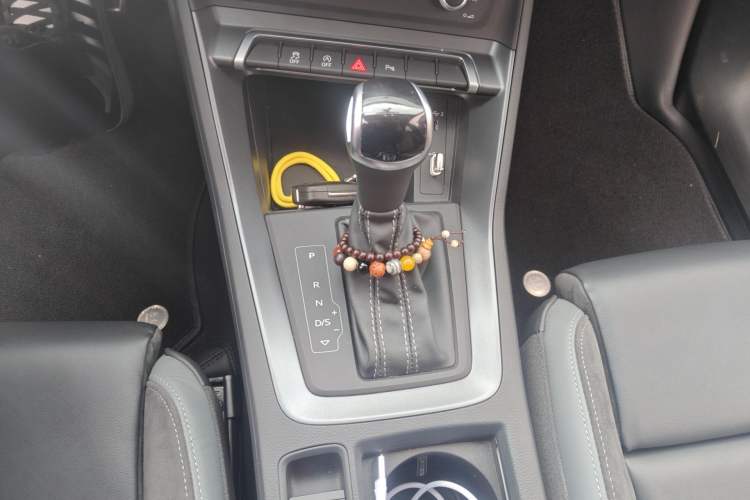 Used Audi Q3 Sportback 2023 40 TFSI Fashion Model Gear Lever