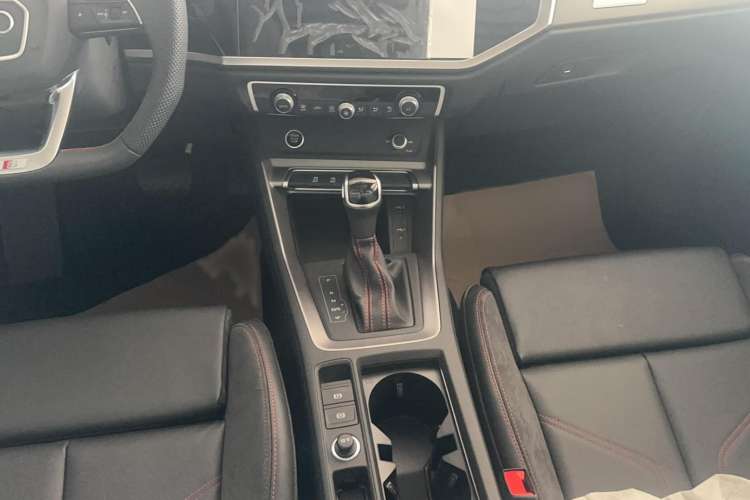 Used Audi Q3 Sportback 2023 40 TFSI RS Edition Performance Model Gear Lever