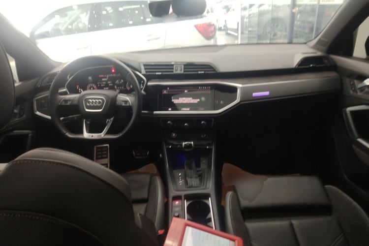 Used Audi Q3 Sportback 2023 40 TFSI Fashion Model Interior 2